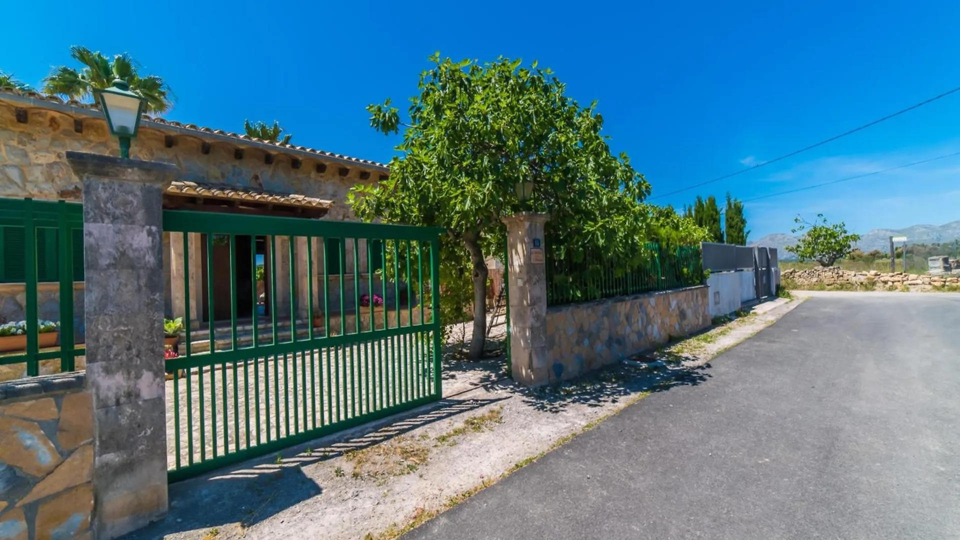 Charming Holiday Home In Majorca 알쿠디아