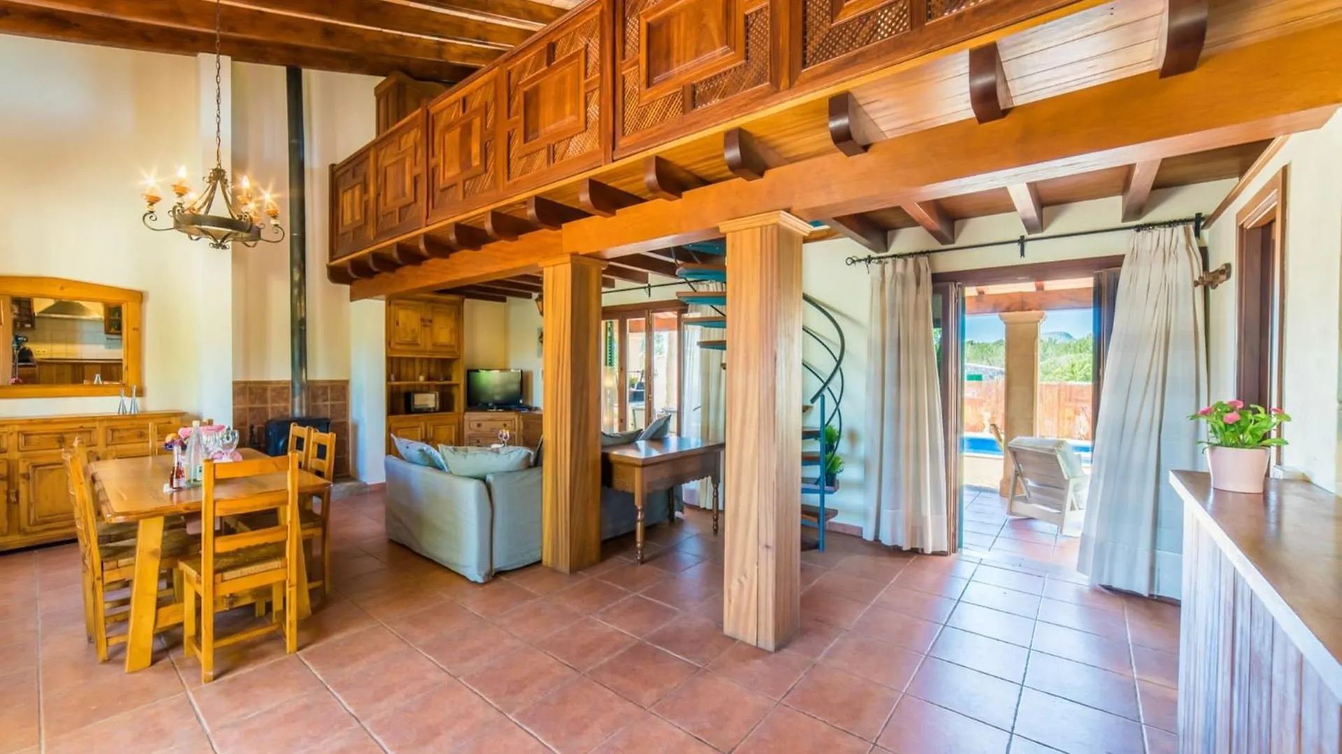 Charming Holiday Home In Majorca 알쿠디아