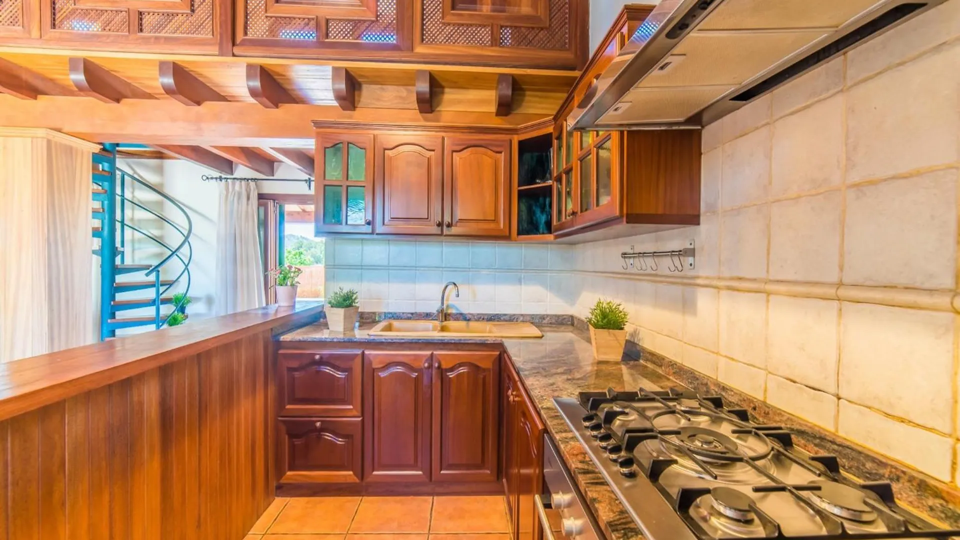 Charming Holiday Home In Majorca 알쿠디아 스페인